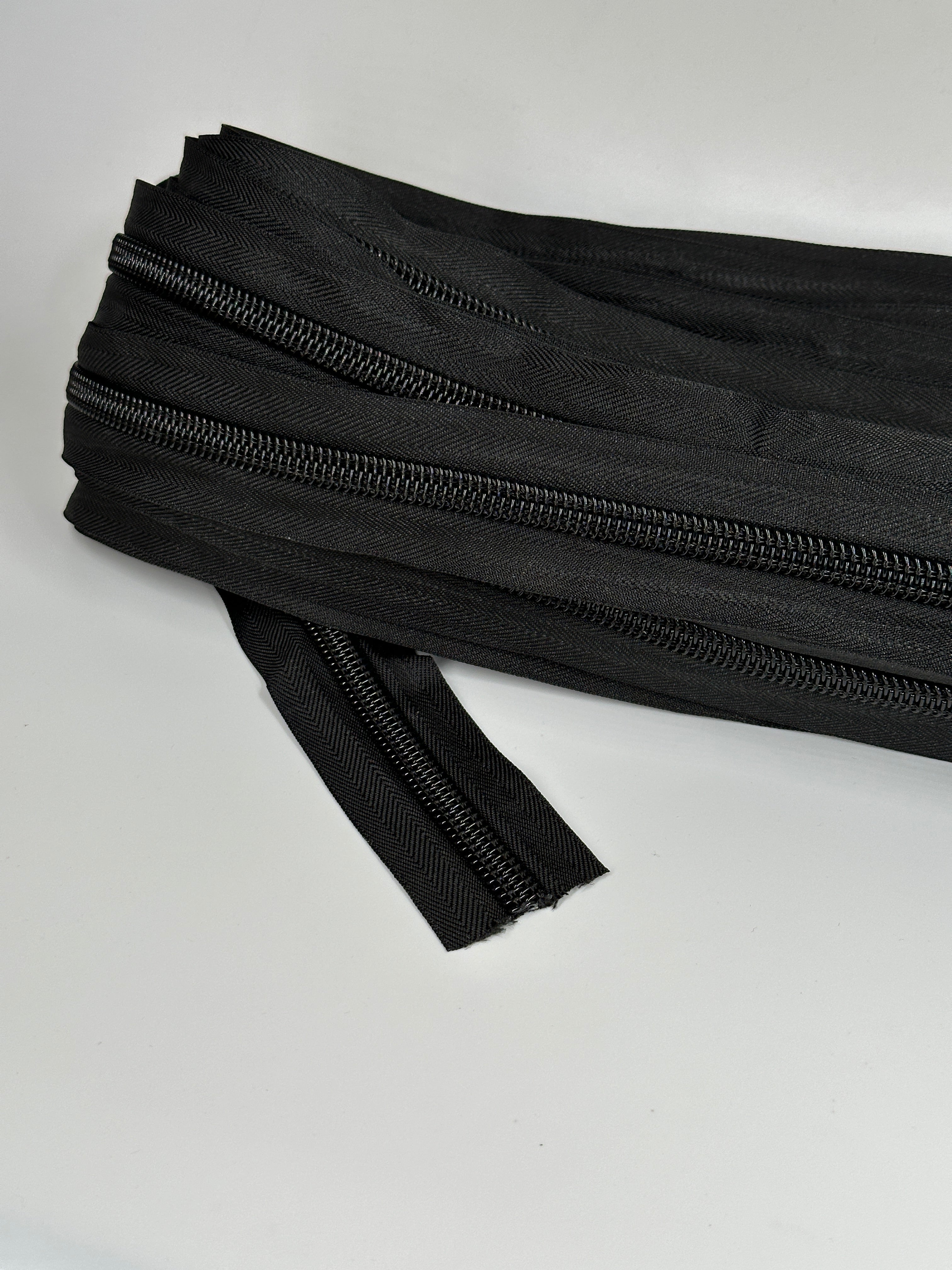 Spiral zipper 10mm in meters (measured) black color